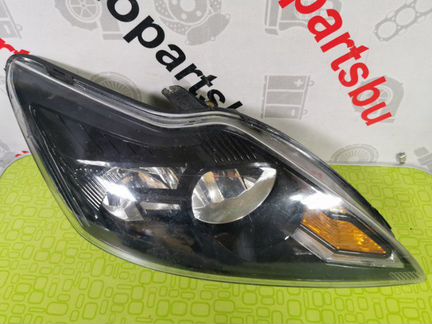 Фара правая Ford Focus 2 2008-2011