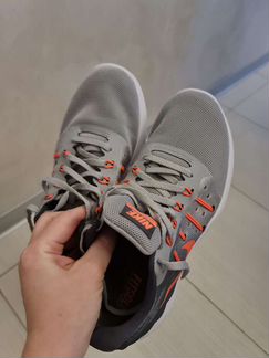 Кроссовки женские Nike