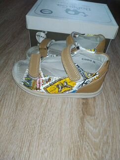 Сандалии BabyGo 26 размер