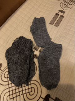 Шерстяная кофточка и носочки