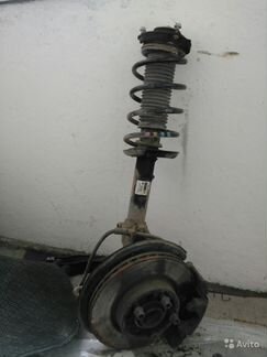 Стойка в сборе с суппортом правая VW Jetta 6