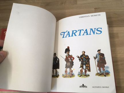 Книга о «шотландке» на английском языке, б/у