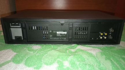 Видеомагнитофон Panasonic NV-SD205