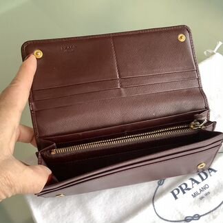 Кошелек prada