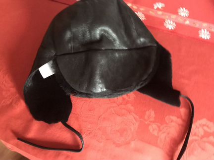 Две шапки (каждая из двух) Cappilo Donna