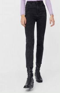 Джинсы mom slim fit Stradivarius