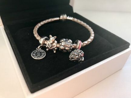 Браслет Pandora и 3 шарма