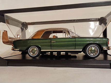 Mercedes 280 SE 3,5 W111 cabriolet 1969 Norev 1:18