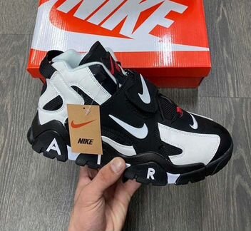 Nike Air Barrage Mid