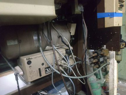 Швейная машина Pfaff 487 с обрезкой края