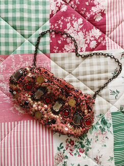 Сумочка-клатч Accessorize под ретро